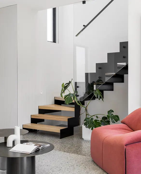 Durable, high-quality glass balustrade providing a safe and stylish edge to a Melbourne stairs
